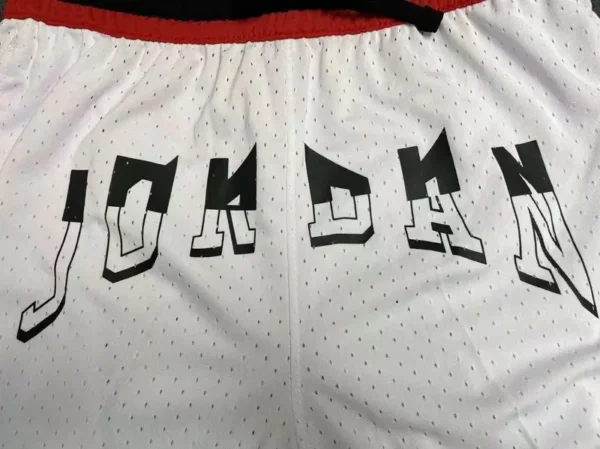 ⁦מכנסיים קצרות של ג׳ורדן⁩ – תמונה ⁦18⁩