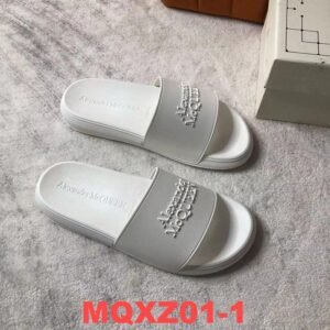 כפכפים של אלכסנדר מקווין