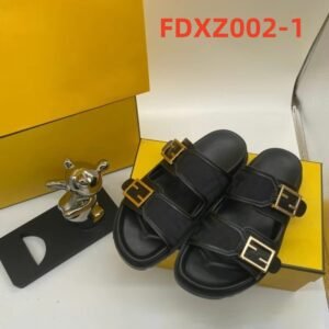 כפכפים של פנדי