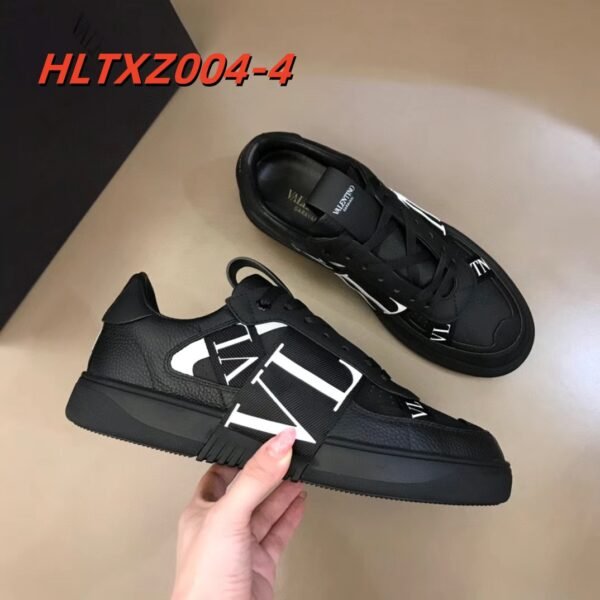 ⁦נעליים של ולנטינו⁩ – תמונה ⁦4⁩