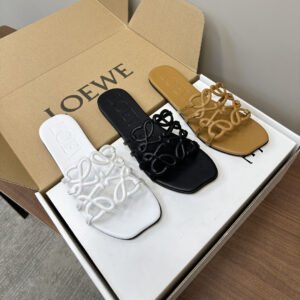 כפכפים של לואבה