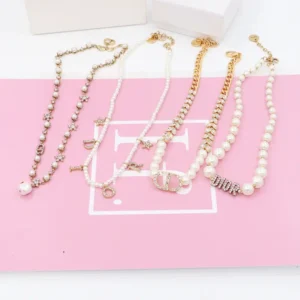 שרשרת של דיור