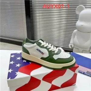 נעליים של אוטרי