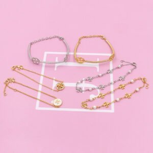 צמידים של טורי ברץ׳