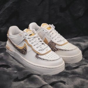 נעליים של נייק איר פורס