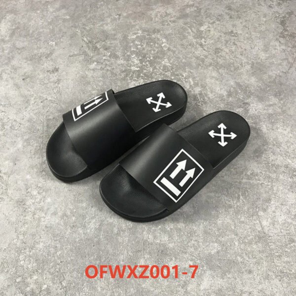 ⁦כפכפים של אוף וויט⁩ – תמונה ⁦7⁩