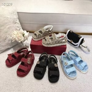 סנדלים של גוצ׳י