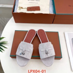 כפכפים של לורו פיאנה