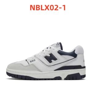 נעליים של ניו באלאנס 550