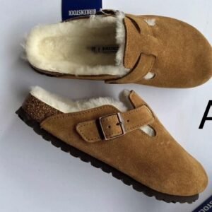 כפכפים פרווה של בירקנשטוק