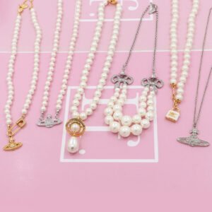 שרשרת של ויויאן וסטווד