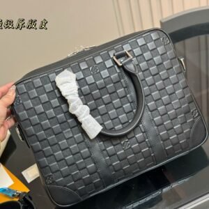 תיק למחשב של לואי ויטון מעור