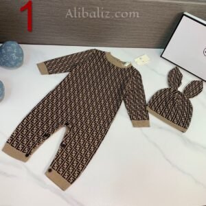 בגד גוף + כובע לתינוק של פנדי