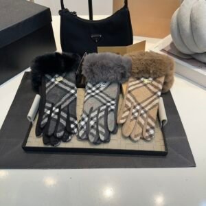 כפפות של ברברי