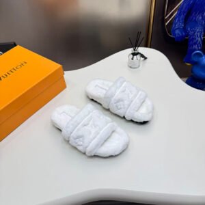 כפכפים של לואי ויטון