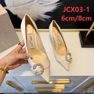 נעלי עקב של ג׳ימי צ׳ו