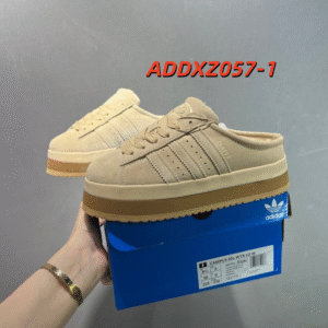 נעליים של אדידס