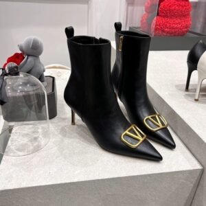 מגפיים עקב של ולנטינו