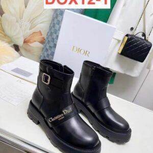 מגפיים של דיור