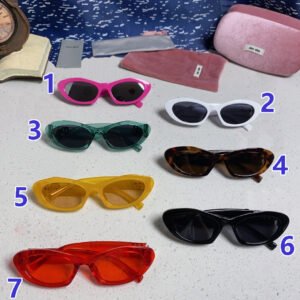 משקפי שמש של מיו מיו