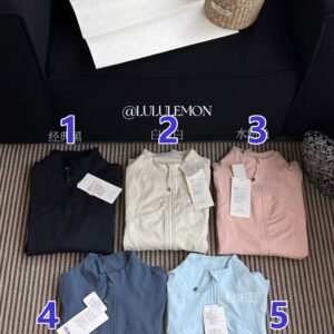 סוודר ג׳קט של לולו למון