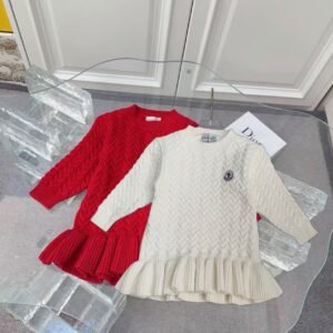 שמלה של מונקלר לילדות