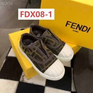 נעליים של פנדי לילדים