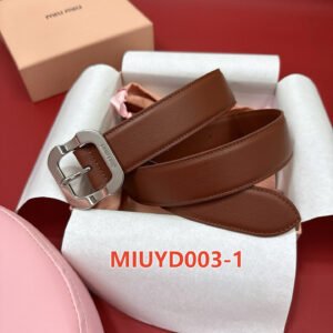 חגורה של מיו מיו מעור