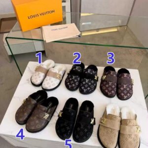 כפכפים של לואי ויטון