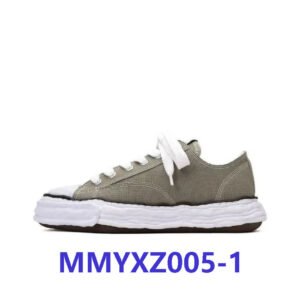 נעליים של מייסון מיארה