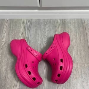 נעליים כפכפים של קרוקס