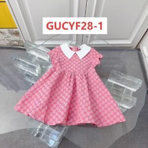 שמלה של גוצ׳י לילדות